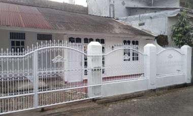 Jual cepat hitung tanah rumah di komplek BTN paropo indah
