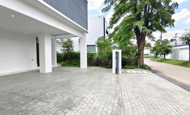 Modern Luxury 2 Story Detached House with Private Pool in Hang Dong, Chiang Mai