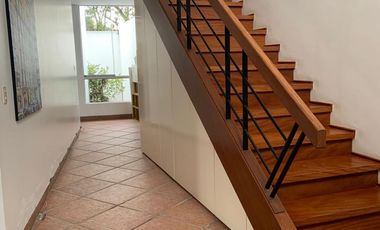 Venta de linda casa en condominio en La Encantada de Villa