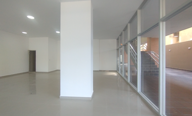 Local en arriendo en Andalucía.