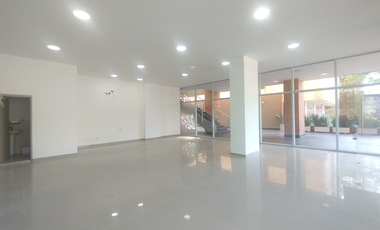 Local en arriendo en Andalucía.