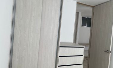 Apartamento de 2 alcobas más estudio