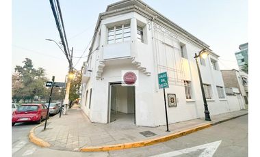 Recién Remodelado Local Comercial Providencia Metro Baquedano
