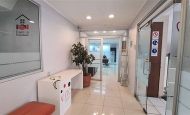 Oficinas en Amplio Piso Amoblado y Equipado Teatinos
