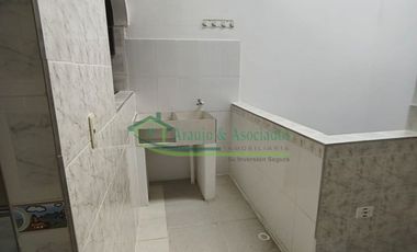 EN GIRARDOT - CUNDINAMARCA- BARRIO KENNEDY VENDEMOS CASA DE DOS PISOS CON 4 APTOS INDEPENDIETES.