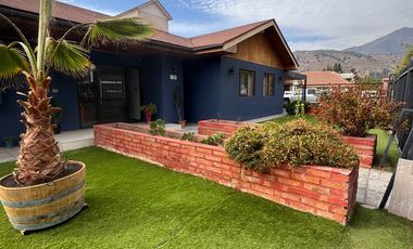 HERMOSA CASA CONDOMINIO LAS MERCEDES, MACHALÍ