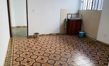 🏡 ¡Gran Oportunidad En El Rímac! 🏡 Departamento En Venta 2Do Piso- ¡Ideal Para Inversión O Gran Familia!
