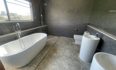 Modern Minimalist Pool Villa in Hang Dong, Chiang Mai