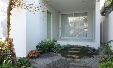 Modern Minimalist Pool Villa in Hang Dong, Chiang Mai