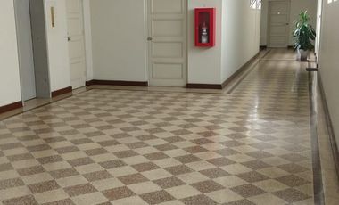 OFICINA AMPLIA EN VENTA - EXCELENTE UBICACION!!!