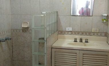 OFICINA AMPLIA EN VENTA - EXCELENTE UBICACION!!!