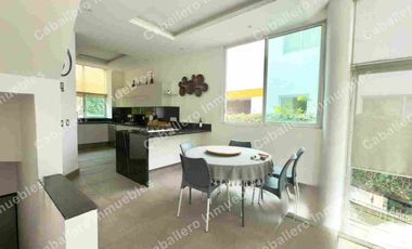 CASA EN VENTA SOLARES, Coto 5