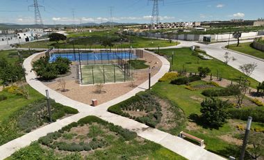 Casa de 3 Recámaras con baño y Roof a 15 minutos del Centro de Querétaro