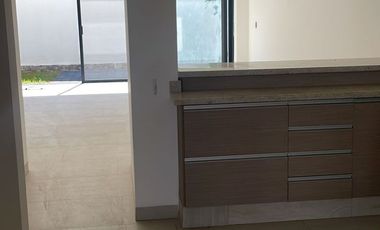 CONDOMINIO ARCO DE PIEDRA HERMOSA CASA AMPLIA