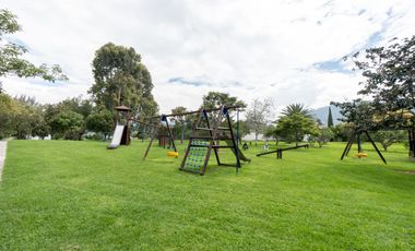 ¡Dos casas de lujo en Cumbayá! – 800 m² construidos en un terreno de 1.200 m²