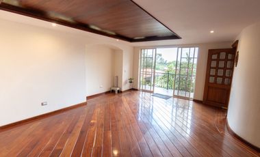 ¡Dos casas de lujo en Cumbayá! – 800 m² construidos en un terreno de 1.200 m²