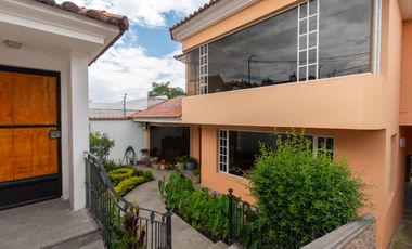 ¡Dos casas de lujo en Cumbayá! – 800 m² construidos en un terreno de 1.200 m²