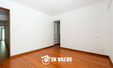 DPTO EN 1ER PISO EN CHACARILLA  FRENTE A PARQUE /  TERRAZAS