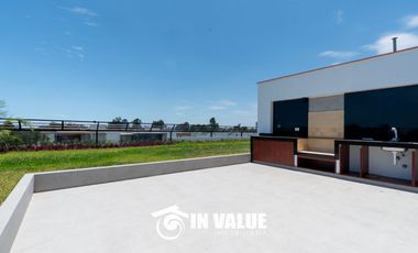 DÚPLEX CON 5 DORMITORIOS / CHACARILLA / ESTRENO