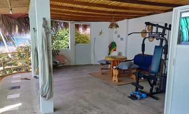 🌊 ¡VENTA DE HERMOSO HOSTAL FRENTE AL MAR EN AYANGUE! 🏨✨
