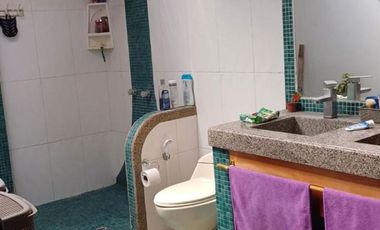 🌊 ¡VENTA DE HERMOSO HOSTAL FRENTE AL MAR EN AYANGUE! 🏨✨