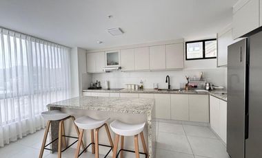 🌊 ¡VENTA DE HERMOSO HOSTAL FRENTE AL MAR EN AYANGUE! 🏨✨