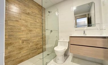 🌊 ¡VENTA DE HERMOSO HOSTAL FRENTE AL MAR EN AYANGUE! 🏨✨