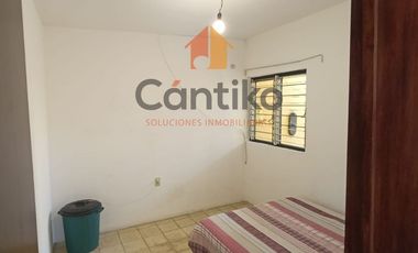 Amplia y bonita casa con gran terreno en Burócratas, Colima.