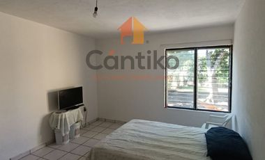Amplia y bonita casa con gran terreno en Burócratas, Colima.