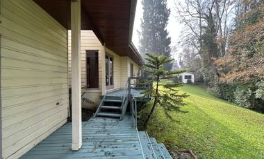 Se vende parcela con casa en condominio Miraflores, Valdivia