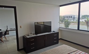EN ALQUILER SUITE EN BELLINI PTO SANTA ANA
