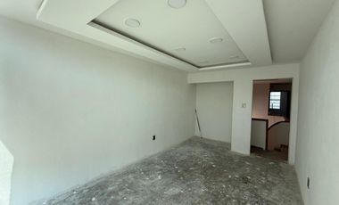 CASA EN COYOACAN EXCELENTE UBICACIÓN