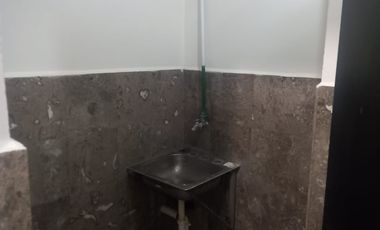 EXCELENTE LOCAL SOBRE AVE PRINCIPAL ENSEGUIDA WALDOS CON ESTACIONAMIENTO
