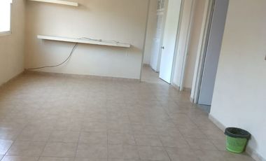 SE RENTA DEPARTAMNTO EN 3ER PISO