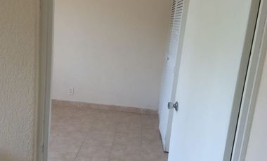 SE RENTA DEPARTAMNTO EN 3ER PISO