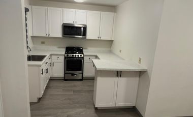 CONDESA RESIDENCIAL CASA DE RENTA NUEVA Y EQUIPADA