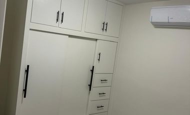CONDESA RESIDENCIAL CASA DE RENTA NUEVA Y EQUIPADA