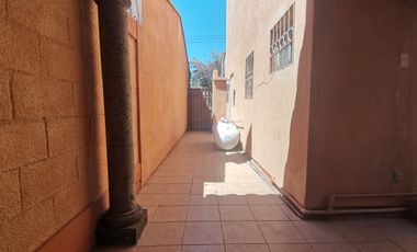 CASA EN VENTA CON ESPACIOS AMPLIOS EN FUENTES DEL SANTUARIO