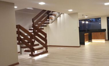Casa en venta sector cerca a la Universidad Catolica en la Ciudadela España