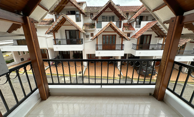 Casa en el barrio panorama