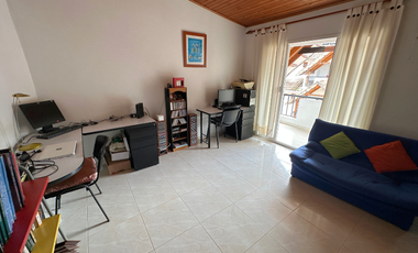 Casa en el barrio panorama