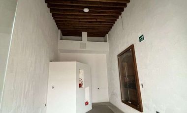 OFERTA LIMITADA CASA ANTIGUA REMODELADA ZONA CENTRO IDEAL RESTAURANTE SALON EVENTOS CONSULTORIOS, PRECIO ABAJO VALOR AVALUO