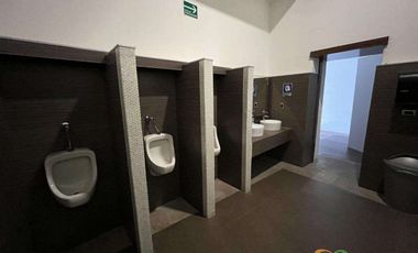 OFERTA LIMITADA CASA ANTIGUA REMODELADA ZONA CENTRO IDEAL RESTAURANTE SALON EVENTOS CONSULTORIOS, PRECIO ABAJO VALOR AVALUO