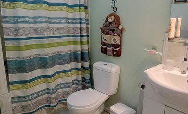 Pucón, en venta una gran casa en sitio urbano a minutos del centro