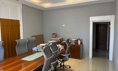 OFICINAS EJECUTIVAS EN ZONA CENTRO MODERNAS Y AMUEBLADAS CON ESTACIONAMIENTO