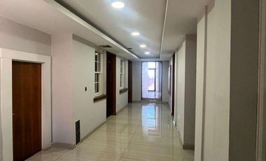 OFICINAS EJECUTIVAS EN ZONA CENTRO MODERNAS Y AMUEBLADAS CON ESTACIONAMIENTO