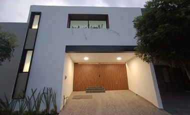 ESTRENA CASA CON RECÁMARA EN PLANTA BAJA EN PARQUE AGUASCALIENTES