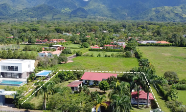 casa campestre en Caney alto en Resterpo-meta