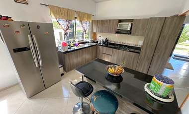 casa campestre en Caney alto en Resterpo-meta
