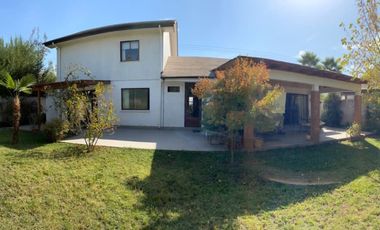 Arriendo Casa Avenida Recreo, Sector el Palquial, Machalí